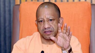 CM योगी का जनता दर्शन: खिलाड़ियों को नौकरी का भरोसा, अधिकारियों को सख्त निर्देश CM योगी का जनता दर्शन: खिलाड़ियों को नौकरी का भरोसा, अधिकारियों को सख्त निर्देश