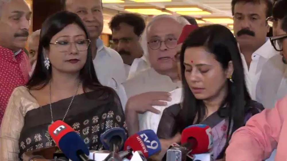 संसद सत्र से पहले सर्वदलीय बैठक में बागी TMC सांसदों पर विपक्ष का हंगामा संसद सत्र से पहले सर्वदलीय बैठक में बागी TMC सांसदों पर विपक्ष का हंगामा