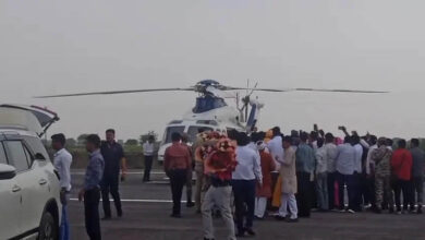 भिंड में CM के हेलीकॉप्टर की उड़ान रुकी: टेकऑफ से पहले हेलीपैड पर उड़ाया ड्रोन, यूट्यूबर हिरासत में