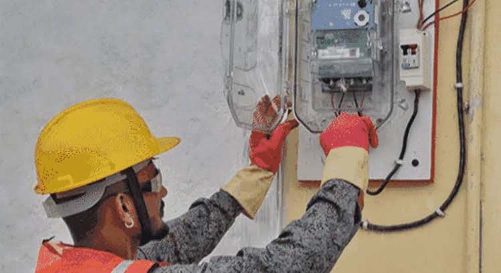 स्मार्ट मीटरों से बढ़े बिजली बिल, योजना पर फिर उठे गंभीर सवाल