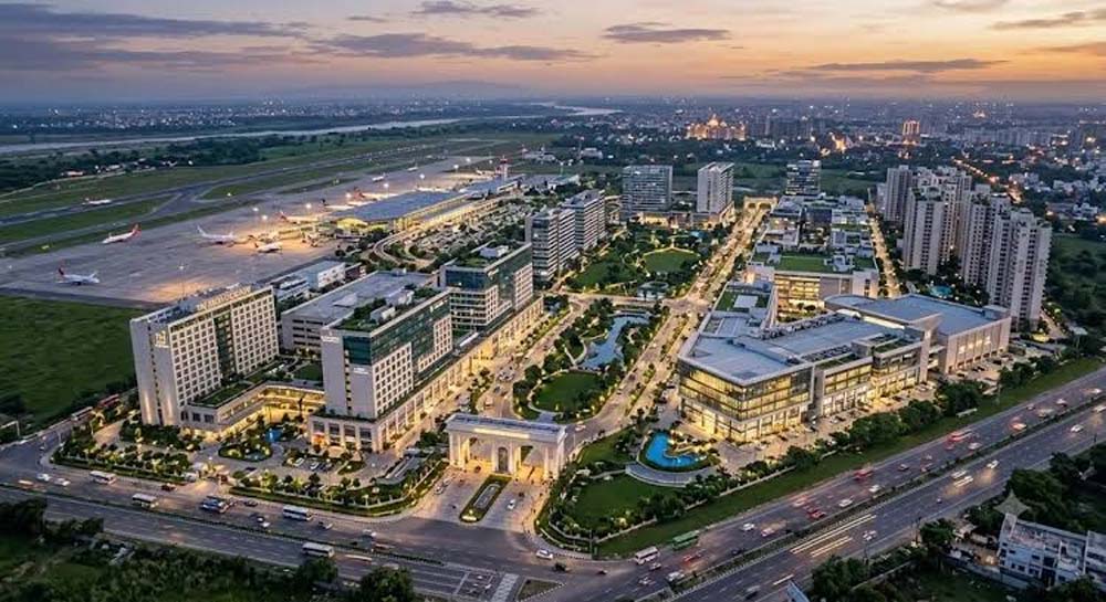 लखनऊ में बनेगी 83 एकड़ की एयरोसिटी, मिलेंगी विश्वस्तरीय सुविधाएं