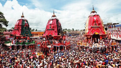 जगन्नाथ रथ यात्रा में उमड़ा आस्था का सैलाब, पुरी में एक रात का होटल किराया ₹50,000 के पार जगन्नाथ रथ यात्रा में उमड़ा आस्था का सैलाब, पुरी में एक रात का होटल किराया ₹50,000 के पार