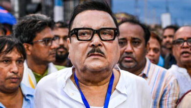 ममता बनर्जी को बड़ा सियासी झटका, मदन मित्रा बागी TMC गुट के साथ आए ममता बनर्जी को बड़ा सियासी झटका, मदन मित्रा बागी TMC गुट के साथ आए