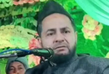 श्रीकृष्ण पांच वक्त के नमाजी बयान पर मचा बवाल, मौलाना जरजिस अंसारी के दावे से बढ़ा विवाद