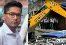 अभिषेक बनर्जी के कथित अवैध दफ्तर पर चला बुलडोजर, तीन JCB से ढहाई जा रही पांच मंजिला इमारत