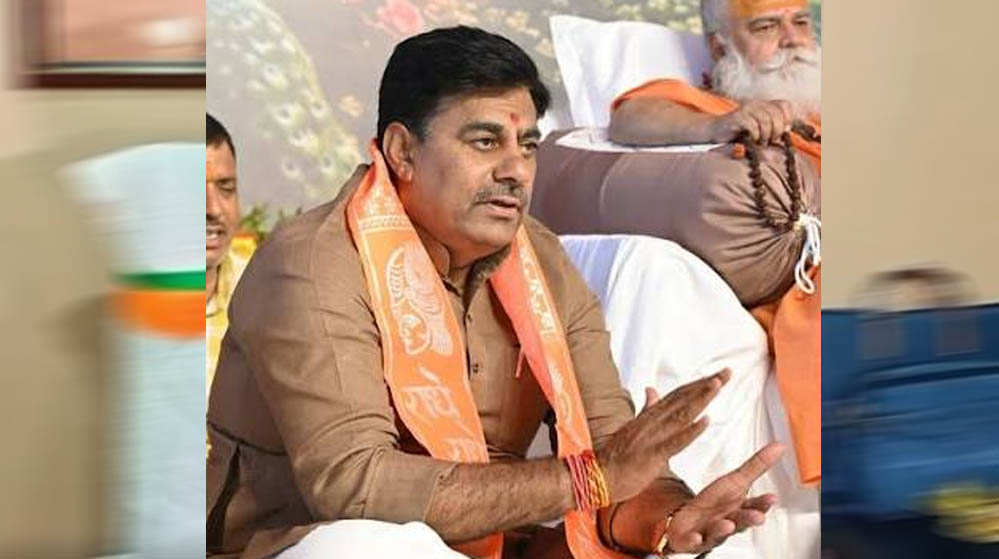 भोपाल वेस्टर्न बाईपास पर भड़के रामेश्वर शर्मा, एमपीआरडीसी अधिकारियों को दी काम रोकने की चेतावनी भोपाल वेस्टर्न बाईपास पर भड़के रामेश्वर शर्मा, एमपीआरडीसी अधिकारियों को दी काम रोकने की चेतावनी