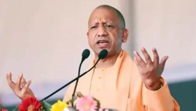 यूपी के 3.5 लाख वित्तविहीन शिक्षकों को मिलेगा पांच लाख रुपये तक कैशलेस इलाज
