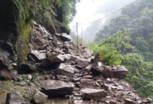 केदारनाथ यात्रा पर बारिश का ब्रेक! गोरीकुंड के पास मलबा-बोल्डर गिरने से यात्रा अगले आदेश तक स्थगित