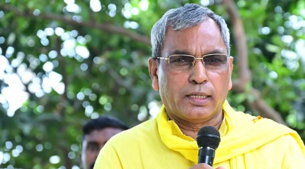 ‘नाम दरोगा, काम लुटेरे जैसा’—राजभर के निशाने पर सपा और अखिलेश ‘नाम दरोगा, काम लुटेरे जैसा’—राजभर के निशाने पर सपा और अखिलेश