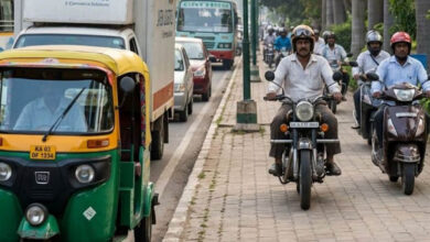 फुटपाथ पर कार या बाइक दौड़ाई तो ₹5,000 का जुर्माना! कर्नाटक सरकार का बड़ा प्रस्ताव