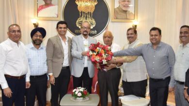 राज्यपाल डेका से निजी विश्वविद्यालयों के पदाधिकारियों ने की भेंट राज्यपाल डेका से निजी विश्वविद्यालयों के पदाधिकारियों ने की भेंट