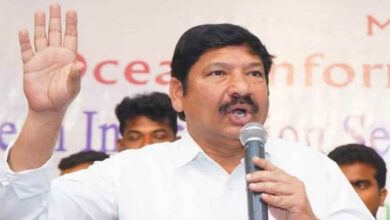 आंध्र प्रदेश के पूर्व मंत्री पर बहू के गंभीर आरोप, पुलिस में दर्ज कराई शिकायत आंध्र प्रदेश के पूर्व मंत्री पर बहू के गंभीर आरोप, पुलिस में दर्ज कराई शिकायत