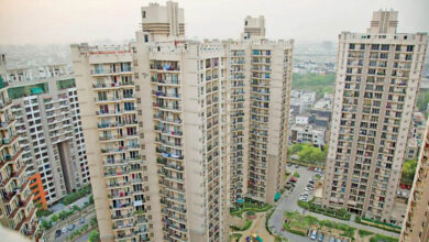 सोसायटी के नियम तोड़ने पर किसे भरना होगा जुर्माना? जानिए मकान मालिक या किरायेदार, क्या कहता है नियम
