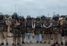 भोपाल कूच पर किसानों का मार्च, बैरिकेड तोड़ राजधानी की ओर बढ़े; CM हाउस की सुरक्षा हाई अलर्ट पर