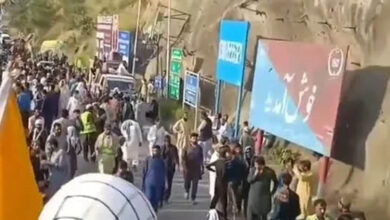 PoK में चुनावी हिंसा का खूनी खेल! ‘रावलकोट में लाशें ही लाशें…’, धांधली के आरोपों के बीच मचा बवाल PoK में चुनावी हिंसा का खूनी खेल! ‘रावलकोट में लाशें ही लाशें…’, धांधली के आरोपों के बीच मचा बवाल