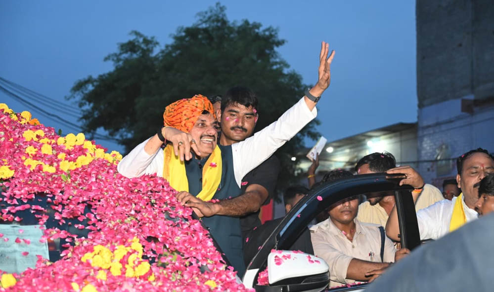 Datia Bypoll: दतिया में CM मोहन यादव का कांग्रेस पर बड़ा हमला, बोले- 5 पीढ़ियों से एक ही परिवार में सिमट गई पार्टी Datia Bypoll: दतिया में CM मोहन यादव का कांग्रेस पर बड़ा हमला, बोले- 5 पीढ़ियों से एक ही परिवार में सिमट गई पार्टी