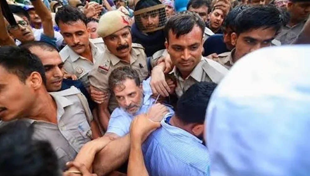 NEET Protest पर राजनीति तेज, पंजाब-झारखंड पर चुप्पी को लेकर विपक्ष और CJP पर उठे सवाल