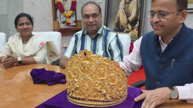 गुरु पूर्णिमा पर साईं बाबा को 1 करोड़ का स्वर्ण मुकुट भेंट, हीरे-रत्नों से जड़ा अनोखा उपहार