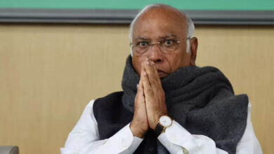 कांग्रेस अध्यक्ष मल्लिकार्जुन खरगे के खिलाफ वारंट जारी, कोर्ट ने पेश होने का दिया आदेश; जानिए पूरा मामला