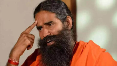 शिक्षा मंत्री विवाद पर बाबा रामदेव का बयान, बोले- ‘सड़क नहीं, संसद और PM तय करेंगे फैसला’