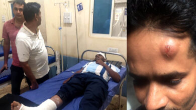 राजगढ़ में पुलिस टीम पर पथराव, यूपी-एमपी पुलिस पर हमला; 3 जवान घायल, 6 आरोपी गिरफ्तार राजगढ़ में पुलिस टीम पर पथराव, यूपी-एमपी पुलिस पर हमला; 3 जवान घायल, 6 आरोपी गिरफ्तार