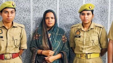 आगरा में पति की हत्या का सनसनीखेज खुलासा, पत्नी ने बाथरूम में दफनाया शव आगरा में पति की हत्या का सनसनीखेज खुलासा, पत्नी ने बाथरूम में दफनाया शव