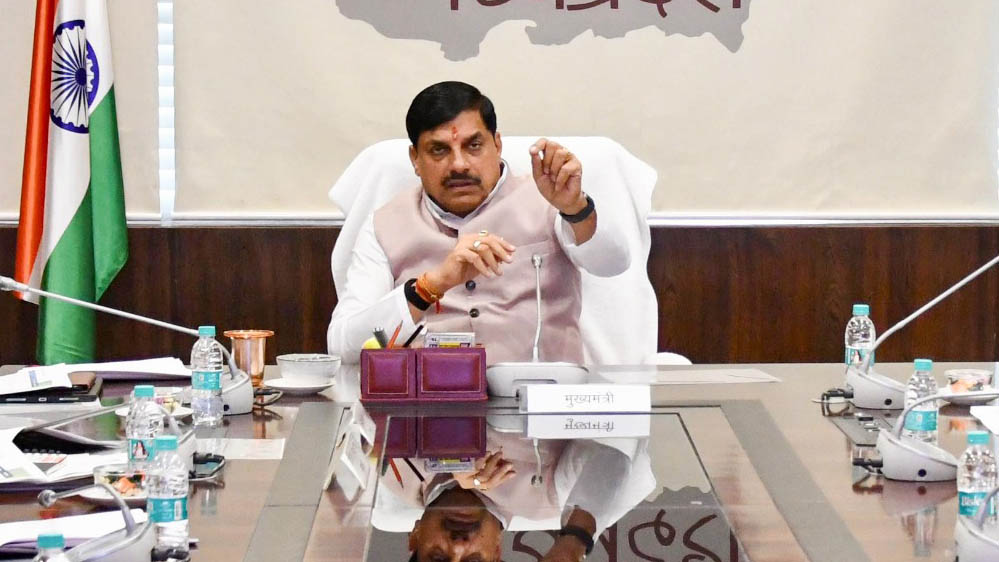 किसानों से सीधे संवाद के लिए राजधानी से लेकर मैदानी स्तर तक किये जाये कार्यक्रम आयोजित : मुख्यमंत्री डॉ. यादव किसानों से सीधे संवाद के लिए राजधानी से लेकर मैदानी स्तर तक किये जाये कार्यक्रम आयोजित : मुख्यमंत्री डॉ. यादव