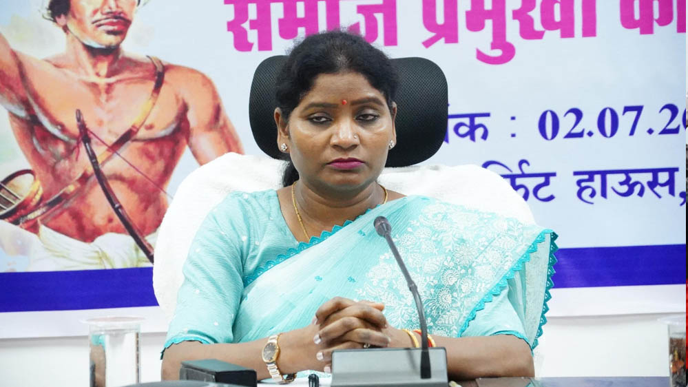 रायपुर : जनजातीय समुदाय के अधिकारों की रक्षा के लिए राष्ट्रीय अनुसूचित जनजाति आयोग प्रतिबद्ध: डॉ. आशा लकड़ा रायपुर : जनजातीय समुदाय के अधिकारों की रक्षा के लिए राष्ट्रीय अनुसूचित जनजाति आयोग प्रतिबद्ध: डॉ. आशा लकड़ा