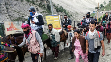 अमरनाथ यात्रा 2026: 4,812 श्रद्धालुओं का तीसरा जत्था जम्मू से रवाना, सेना के कड़े सुरक्षा घेरे में शुरू हुआ सफर अमरनाथ यात्रा 2026: 4,812 श्रद्धालुओं का तीसरा जत्था जम्मू से रवाना, सेना के कड़े सुरक्षा घेरे में शुरू हुआ सफर
