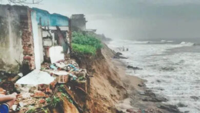 ओडिशा में समुद्र का बढ़ता कहर: गंजाम का तट कटाव की चपेट में, 17 गांवों पर मंडराया संकट