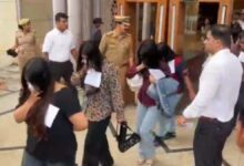 लखनऊ में अंतरराष्ट्रीय कॉल सेंटर का भंडाफोड़, 119 साइबर ठग गिरफ्तार