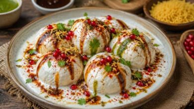 मेहमानों के लिए मिनटों में तैयार करें लखनऊ स्टाइल दही भल्ला, जानें आसान तरीका