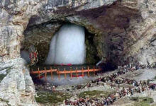 Amarnath Yatra 2026: तेजी से पिघल रहा बाबा बर्फानी का शिवलिंग, अब सिर्फ 1 फीट शेष; श्रद्धालुओं के लिए बड़ी खबर