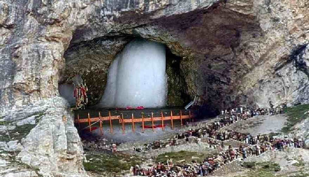 Amarnath Yatra 2026: तेजी से पिघल रहा बाबा बर्फानी का शिवलिंग, अब सिर्फ 1 फीट शेष; श्रद्धालुओं के लिए बड़ी खबर Amarnath Yatra 2026: तेजी से पिघल रहा बाबा बर्फानी का शिवलिंग, अब सिर्फ 1 फीट शेष; श्रद्धालुओं के लिए बड़ी खबर