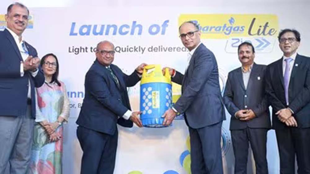 BPCL ने लॉन्च की Bharatgas Lite ZIP सेवा, मिलेगा हल्का सिलेंडर और तेज डिलीवरी BPCL ने लॉन्च की Bharatgas Lite ZIP सेवा, मिलेगा हल्का सिलेंडर और तेज डिलीवरी