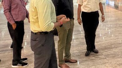 भारत सरकार के पर्यटन मंत्रालय के अतिरिक्त सचिव एवं महानिदेशक सुमन बिल्ला का रायपुर एयरपोर्ट पर हुआ आत्मीय स्वागत भारत सरकार के पर्यटन मंत्रालय के अतिरिक्त सचिव एवं महानिदेशक सुमन बिल्ला का रायपुर एयरपोर्ट पर हुआ आत्मीय स्वागत