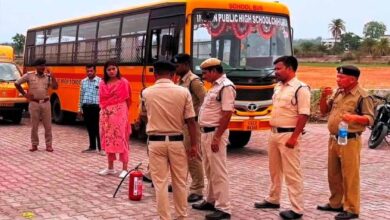 रायपुर पुलिस का बड़ा अभियान, 200 स्कूल बसों और ड्राइवरों की हो रही जांच