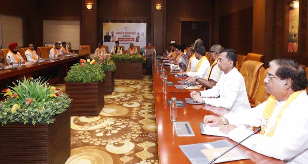 CG भाजपा कोर ग्रुप की अहम बैठक, 2028 विधानसभा चुनाव और संगठनात्मक कार्यक्रमों पर बनी रणनीति