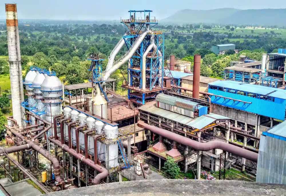 छत्तीसगढ़ में उद्योगों के लिए नया नियम, एक हेक्टेयर भूमि पर लगाने होंगे 2,500 पौधे