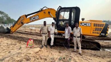 CM साय के निर्देश पर अवैध खनन पर बड़ी कार्रवाई, JCB समेत कई वाहन जब्त, लाखों का जुर्माना