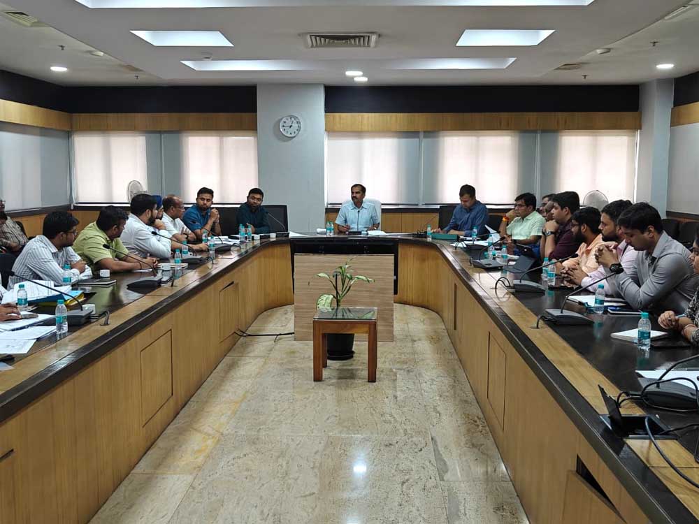 छत्तीसगढ़ में ईवी चार्जिंग नेटवर्क को मिलेगा बूस्ट, सरकार लाएगी एकीकृत एप छत्तीसगढ़ में ईवी चार्जिंग नेटवर्क को मिलेगा बूस्ट, सरकार लाएगी एकीकृत एप
