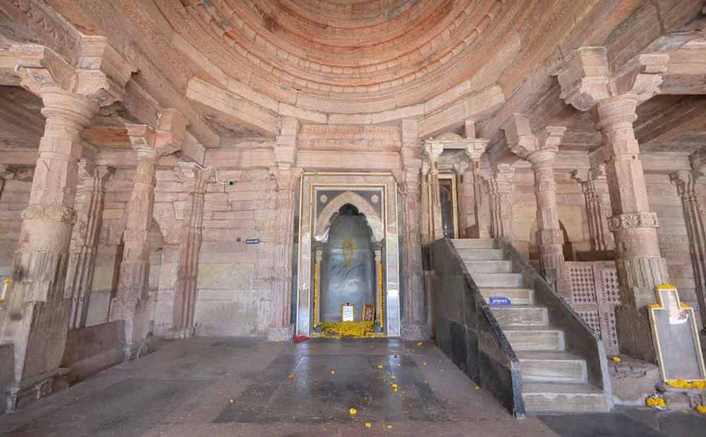धार भोजशाला केस: मुस्लिम पक्ष सभी लंबित याचिकाओं को एक साथ जोड़ने की करेगा मांग धार भोजशाला केस: मुस्लिम पक्ष सभी लंबित याचिकाओं को एक साथ जोड़ने की करेगा मांग