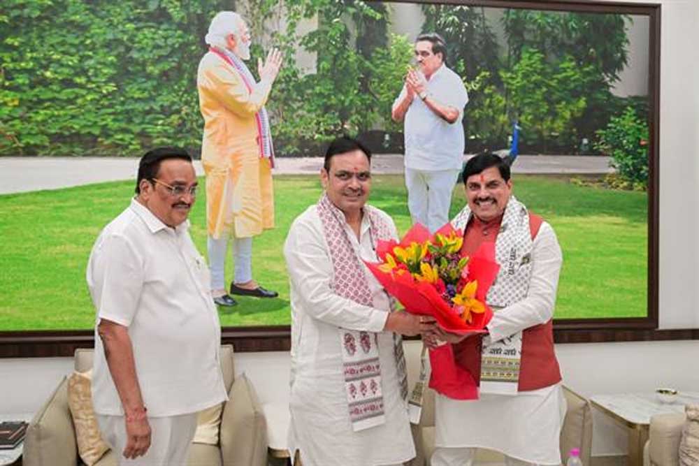 मुख्यमंत्री डॉ. यादव ने केंद्रीय गृह मंत्री शाह सहित अन्य केंद्रीय मंत्रियों से की भेंट मुख्यमंत्री डॉ. यादव ने केंद्रीय गृह मंत्री शाह सहित अन्य केंद्रीय मंत्रियों से की भेंट