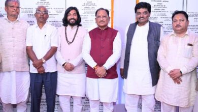 सुशासन, विकास और जनकल्याण ही हमारी सरकार की पहचान है – मुख्यमंत्री विष्णुदेव साय सुशासन, विकास और जनकल्याण ही हमारी सरकार की पहचान है – मुख्यमंत्री विष्णुदेव साय