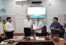 स्टार ऑफ द मंथ सम्मान से सम्मानित हुए उत्कृष्ट अधिकारी एवं कर्मचारी