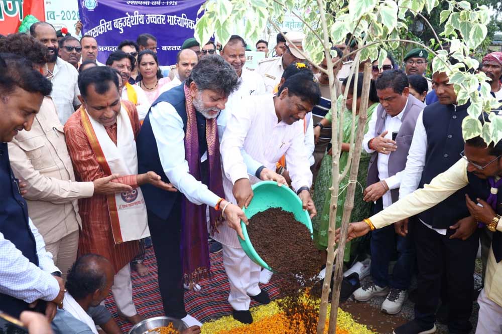 एक पेड़ माँ के नाम 3.0’ से हरित भविष्य का संकल्प होगा और मजबूत : वनमंत्री श्री केदार कश्यप एक पेड़ माँ के नाम 3.0’ से हरित भविष्य का संकल्प होगा और मजबूत : वनमंत्री श्री केदार कश्यप