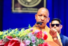 बदलते दौर में बढ़ी शिक्षकों की जिम्मेदारी, छात्रों को सोशल मीडिया के दुष्प्रचार से बचने का तरीका सिखाना होगा: सीएम योगी