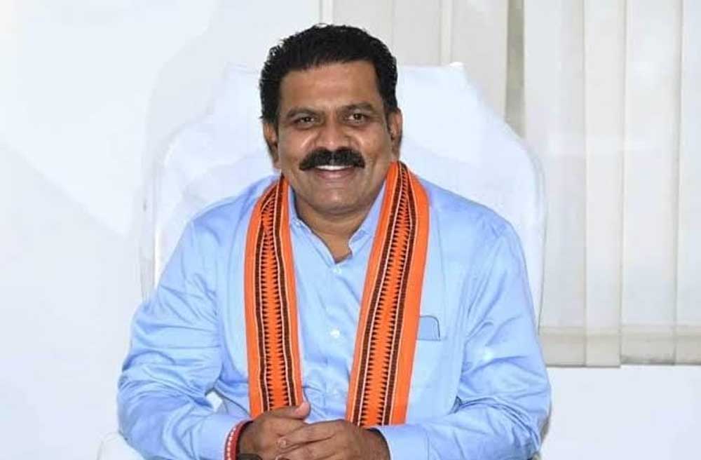प्रधानमंत्री आवास योजना (ग्रामीण) के पात्र हितग्राहियों को लाभ दिलाने आवश्यक पहल का किया आग्रह प्रधानमंत्री आवास योजना (ग्रामीण) के पात्र हितग्राहियों को लाभ दिलाने आवश्यक पहल का किया आग्रह