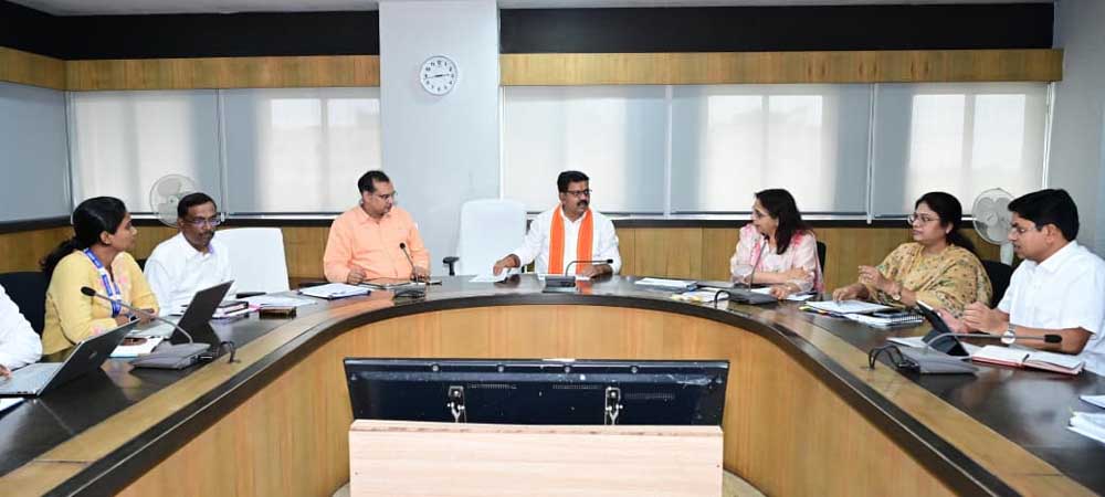 छत्तीसगढ़ में एआई (AI) तकनीक से होगा पीएमजीएसवाई सड़कों का निरीक्षण- उप मुख्यमंत्री विजय शर्मा का बड़ा फैसला