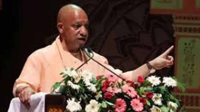 नकल माफिया मिट्टी में मिलेंगे, छात्रों का भविष्य सुरक्षित होगा: सीएम योगी आदित्यनाथ